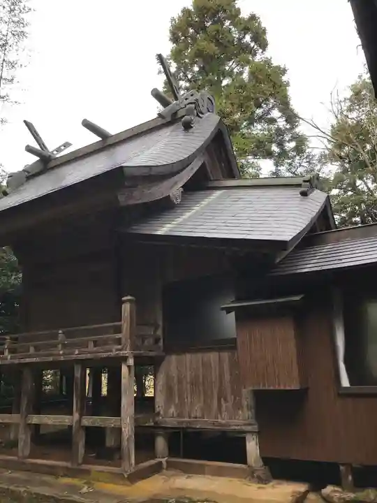 久良彌神社の本殿・本堂