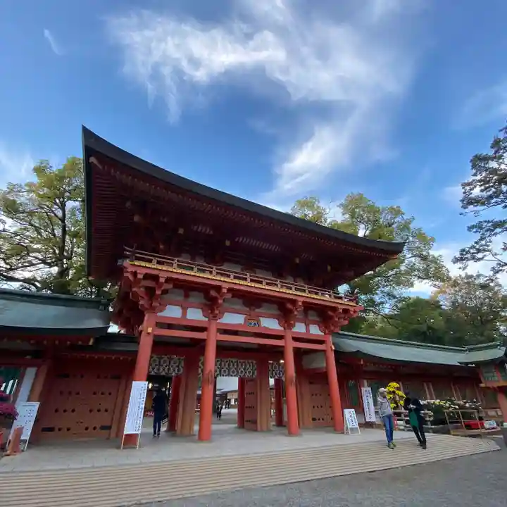 武蔵一宮氷川神社の山門・神門
