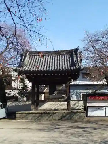 蓮馨寺の山門