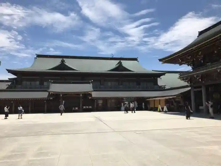 寒川神社の本殿・本堂