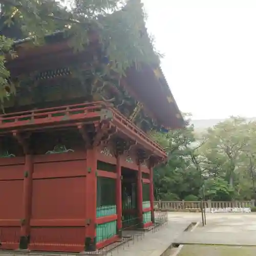 根津神社の山門