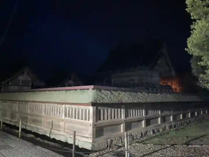 出雲大社の{uncategorized: "未分類", other: "その他", undefined: "問題あり", building: "その他建物", grave: "お墓", sacred_gate: "鳥居", guardian: "狛犬", statue: "像", buddha: "仏像", history: "歴史", nature: "自然", garden: "庭園", animal: "動物", pagoda: "塔", temizu: "手水舎", mountain_gate: "山門・神門", sanctuary: "本殿・本堂", subordinate: "末社・摂社", art: "芸術", scenery: "景色", jizo: "地蔵", ema: "絵馬", goshuin: "御朱印", omikuji: "おみくじ", items: "授与品その他", amulet: "お守り", goshuincho: "御朱印帳", eats: "食事", festival: "お祭り", votive_dance: "神楽", shichigosan: "七五三参", wedding: "結婚式", experience: "体験その他", initially: "初詣", around: "周辺", anti_infection: "感染症対策"}