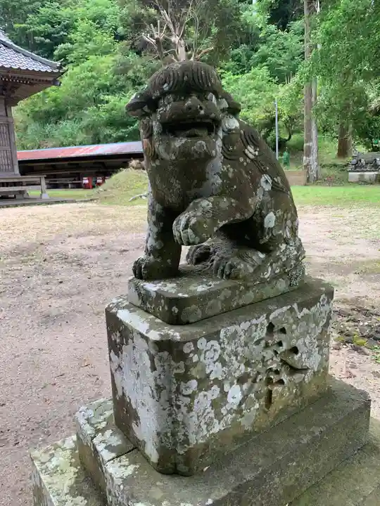 八幡神社の狛犬