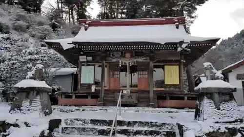 田村神社の本殿・本堂