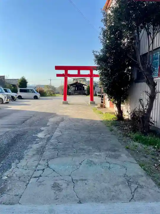 天満天神社の{uncategorized: "未分類", other: "その他", undefined: "問題あり", building: "その他建物", grave: "お墓", sacred_gate: "鳥居", guardian: "狛犬", statue: "像", buddha: "仏像", history: "歴史", nature: "自然", garden: "庭園", animal: "動物", pagoda: "塔", temizu: "手水舎", mountain_gate: "山門・神門", sanctuary: "本殿・本堂", subordinate: "末社・摂社", art: "芸術", scenery: "景色", jizo: "地蔵", ema: "絵馬", goshuin: "御朱印", omikuji: "おみくじ", items: "授与品その他", amulet: "お守り", goshuincho: "御朱印帳", eats: "食事", festival: "お祭り", votive_dance: "神楽", shichigosan: "七五三参", wedding: "結婚式", experience: "体験その他", initially: "初詣", around: "周辺", anti_infection: "感染症対策"}