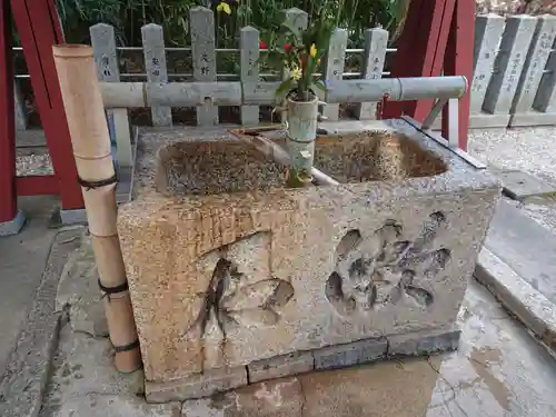 富部神社の手水舎