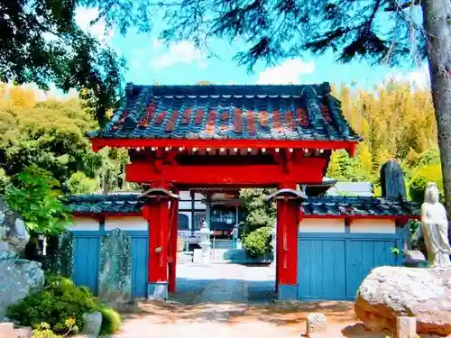 恵雲寺の山門