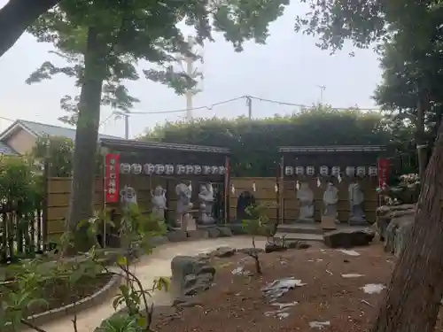 中野沼袋氷川神社の像