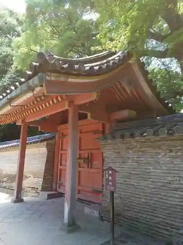 石清水八幡宮の山門・神門