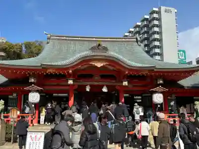生田神社の{uncategorized: "未分類", other: "その他", undefined: "問題あり", building: "その他建物", grave: "お墓", sacred_gate: "鳥居", guardian: "狛犬", statue: "像", buddha: "仏像", history: "歴史", nature: "自然", garden: "庭園", animal: "動物", pagoda: "塔", temizu: "手水舎", mountain_gate: "山門・神門", sanctuary: "本殿・本堂", subordinate: "末社・摂社", art: "芸術", scenery: "景色", jizo: "地蔵", ema: "絵馬", goshuin: "御朱印", omikuji: "おみくじ", items: "授与品その他", amulet: "お守り", goshuincho: "御朱印帳", eats: "食事", festival: "お祭り", votive_dance: "神楽", shichigosan: "七五三参", wedding: "結婚式", experience: "体験その他", initially: "初詣", around: "周辺", anti_infection: "感染症対策"}