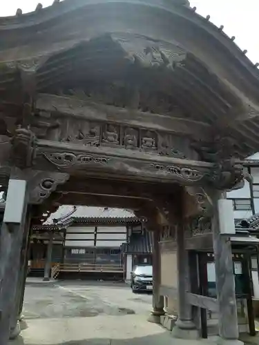 柳玄寺の山門・神門