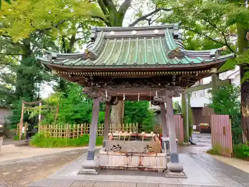 越ヶ谷久伊豆神社の手水