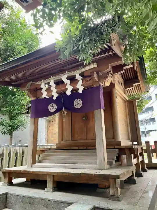 境稲荷神社の{uncategorized: "未分類", other: "その他", undefined: "問題あり", building: "その他建物", grave: "お墓", sacred_gate: "鳥居", guardian: "狛犬", statue: "像", buddha: "仏像", history: "歴史", nature: "自然", garden: "庭園", animal: "動物", pagoda: "塔", temizu: "手水舎", mountain_gate: "山門・神門", sanctuary: "本殿・本堂", subordinate: "末社・摂社", art: "芸術", scenery: "景色", jizo: "地蔵", ema: "絵馬", goshuin: "御朱印", omikuji: "おみくじ", items: "授与品その他", amulet: "お守り", goshuincho: "御朱印帳", eats: "食事", festival: "お祭り", votive_dance: "神楽", shichigosan: "七五三参", wedding: "結婚式", experience: "体験その他", initially: "初詣", around: "周辺", anti_infection: "感染症対策"}