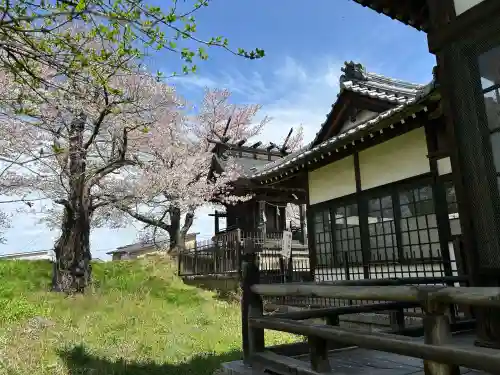 田口招魂社の{uncategorized: "未分類", other: "その他", undefined: "問題あり", building: "その他建物", grave: "お墓", sacred_gate: "鳥居", guardian: "狛犬", statue: "像", buddha: "仏像", history: "歴史", nature: "自然", garden: "庭園", animal: "動物", pagoda: "塔", temizu: "手水舎", mountain_gate: "山門・神門", sanctuary: "本殿・本堂", subordinate: "末社・摂社", art: "芸術", scenery: "景色", jizo: "地蔵", ema: "絵馬", goshuin: "御朱印", omikuji: "おみくじ", items: "授与品その他", amulet: "お守り", goshuincho: "御朱印帳", eats: "食事", festival: "お祭り", votive_dance: "神楽", shichigosan: "七五三参", wedding: "結婚式", experience: "体験その他", initially: "初詣", around: "周辺", anti_infection: "感染症対策"}