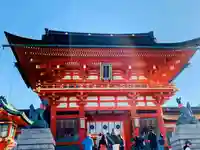 伏見稲荷大社の山門・神門