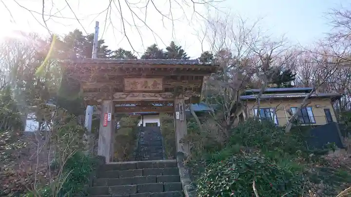 玉巌寺の山門・神門