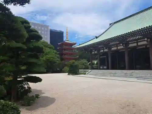 東長寺の庭園