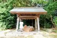 若宮八幡社(力長町)の手水舎