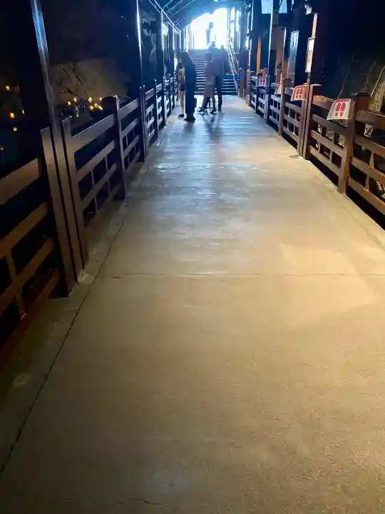 江の島岩屋(神奈川県)