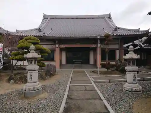 法性寺の本殿・本堂