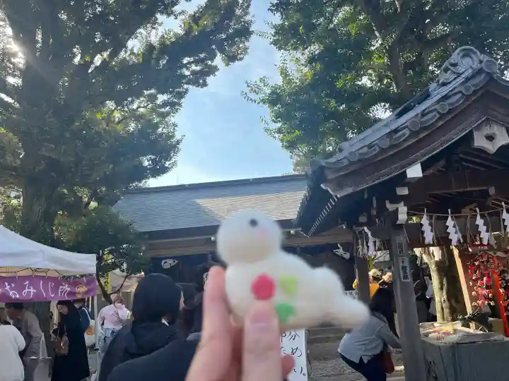 蛇窪神社の{uncategorized: "未分類", other: "その他", undefined: "問題あり", building: "その他建物", grave: "お墓", sacred_gate: "鳥居", guardian: "狛犬", statue: "像", buddha: "仏像", history: "歴史", nature: "自然", garden: "庭園", animal: "動物", pagoda: "塔", temizu: "手水舎", mountain_gate: "山門・神門", sanctuary: "本殿・本堂", subordinate: "末社・摂社", art: "芸術", scenery: "景色", jizo: "地蔵", ema: "絵馬", goshuin: "御朱印", omikuji: "おみくじ", items: "授与品その他", amulet: "お守り", goshuincho: "御朱印帳", eats: "食事", festival: "お祭り", votive_dance: "神楽", shichigosan: "七五三参", wedding: "結婚式", experience: "体験その他", initially: "初詣", around: "周辺", anti_infection: "感染症対策"}