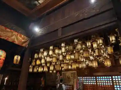 霊山寺の{uncategorized: "未分類", other: "その他", undefined: "問題あり", building: "その他建物", grave: "お墓", sacred_gate: "鳥居", guardian: "狛犬", statue: "像", buddha: "仏像", history: "歴史", nature: "自然", garden: "庭園", animal: "動物", pagoda: "塔", temizu: "手水舎", mountain_gate: "山門・神門", sanctuary: "本殿・本堂", subordinate: "末社・摂社", art: "芸術", scenery: "景色", jizo: "地蔵", ema: "絵馬", goshuin: "御朱印", omikuji: "おみくじ", items: "授与品その他", amulet: "お守り", goshuincho: "御朱印帳", eats: "食事", festival: "お祭り", votive_dance: "神楽", shichigosan: "七五三参", wedding: "結婚式", experience: "体験その他", initially: "初詣", around: "周辺", anti_infection: "感染症対策"}