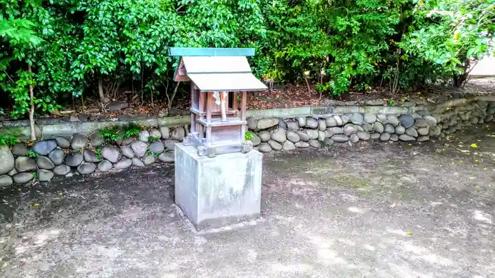 八劔社の末社・摂社