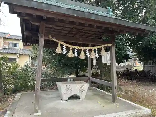 鳥取神社の{uncategorized: "未分類", other: "その他", undefined: "問題あり", building: "その他建物", grave: "お墓", sacred_gate: "鳥居", guardian: "狛犬", statue: "像", buddha: "仏像", history: "歴史", nature: "自然", garden: "庭園", animal: "動物", pagoda: "塔", temizu: "手水舎", mountain_gate: "山門・神門", sanctuary: "本殿・本堂", subordinate: "末社・摂社", art: "芸術", scenery: "景色", jizo: "地蔵", ema: "絵馬", goshuin: "御朱印", omikuji: "おみくじ", items: "授与品その他", amulet: "お守り", goshuincho: "御朱印帳", eats: "食事", festival: "お祭り", votive_dance: "神楽", shichigosan: "七五三参", wedding: "結婚式", experience: "体験その他", initially: "初詣", around: "周辺", anti_infection: "感染症対策"}