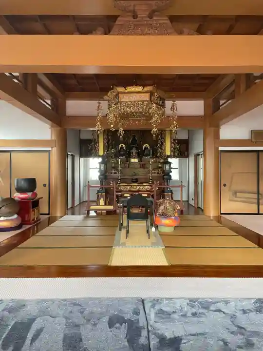 勝興寺の{uncategorized: "未分類", other: "その他", undefined: "問題あり", building: "その他建物", grave: "お墓", sacred_gate: "鳥居", guardian: "狛犬", statue: "像", buddha: "仏像", history: "歴史", nature: "自然", garden: "庭園", animal: "動物", pagoda: "塔", temizu: "手水舎", mountain_gate: "山門・神門", sanctuary: "本殿・本堂", subordinate: "末社・摂社", art: "芸術", scenery: "景色", jizo: "地蔵", ema: "絵馬", goshuin: "御朱印", omikuji: "おみくじ", items: "授与品その他", amulet: "お守り", goshuincho: "御朱印帳", eats: "食事", festival: "お祭り", votive_dance: "神楽", shichigosan: "七五三参", wedding: "結婚式", experience: "体験その他", initially: "初詣", around: "周辺", anti_infection: "感染症対策"}