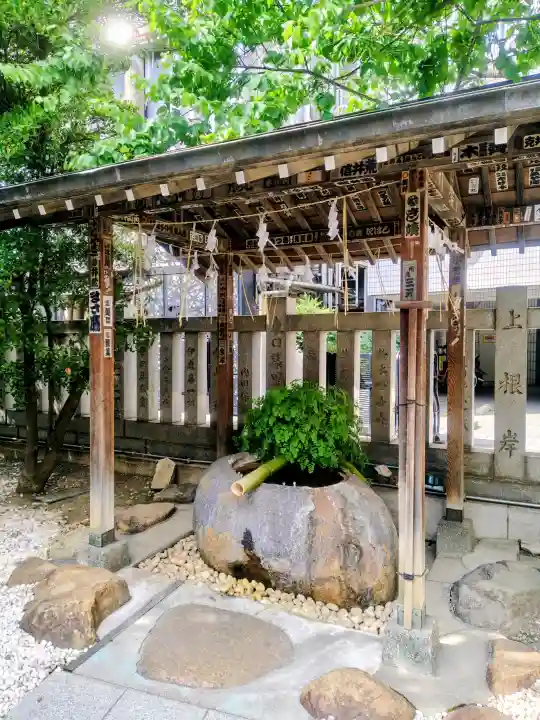 元三島神社の{uncategorized: "未分類", other: "その他", undefined: "問題あり", building: "その他建物", grave: "お墓", sacred_gate: "鳥居", guardian: "狛犬", statue: "像", buddha: "仏像", history: "歴史", nature: "自然", garden: "庭園", animal: "動物", pagoda: "塔", temizu: "手水舎", mountain_gate: "山門・神門", sanctuary: "本殿・本堂", subordinate: "末社・摂社", art: "芸術", scenery: "景色", jizo: "地蔵", ema: "絵馬", goshuin: "御朱印", omikuji: "おみくじ", items: "授与品その他", amulet: "お守り", goshuincho: "御朱印帳", eats: "食事", festival: "お祭り", votive_dance: "神楽", shichigosan: "七五三参", wedding: "結婚式", experience: "体験その他", initially: "初詣", around: "周辺", anti_infection: "感染症対策"}