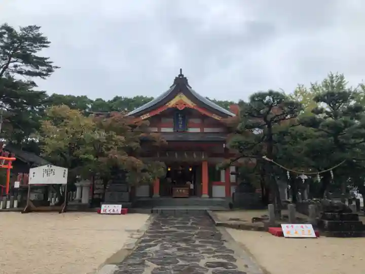 紅葉八幡宮の本殿・本堂