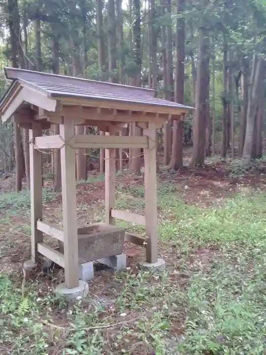 芦沼青田高龗神社(芦沼209)の手水舎