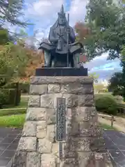 上杉神社の像