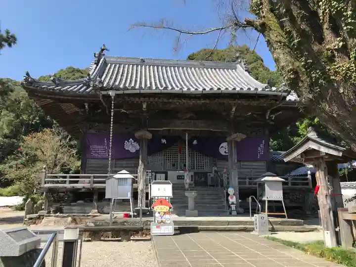 常楽寺の本殿・本堂