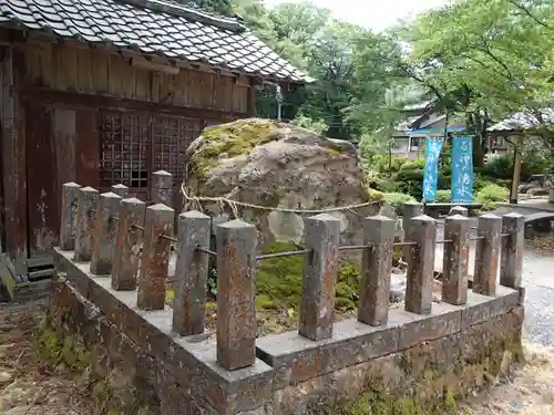 大虫神社の庭園