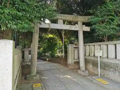 渋谷氷川神社の鳥居