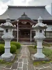 竜徳寺の本殿