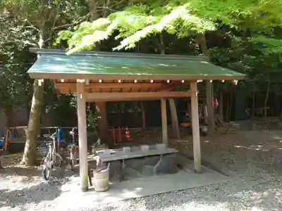 須原大社の手水舎