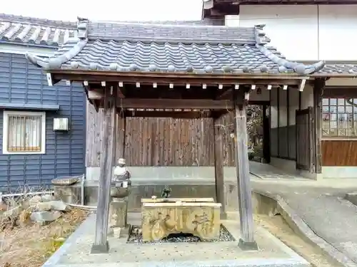 傳宗院の手水舎