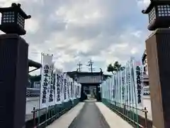 常福寺の山門