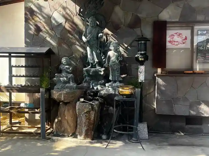 金剛閣の{uncategorized: "未分類", other: "その他", undefined: "問題あり", building: "その他建物", grave: "お墓", sacred_gate: "鳥居", guardian: "狛犬", statue: "像", buddha: "仏像", history: "歴史", nature: "自然", garden: "庭園", animal: "動物", pagoda: "塔", temizu: "手水舎", mountain_gate: "山門・神門", sanctuary: "本殿・本堂", subordinate: "末社・摂社", art: "芸術", scenery: "景色", jizo: "地蔵", ema: "絵馬", goshuin: "御朱印", omikuji: "おみくじ", items: "授与品その他", amulet: "お守り", goshuincho: "御朱印帳", eats: "食事", festival: "お祭り", votive_dance: "神楽", shichigosan: "七五三参", wedding: "結婚式", experience: "体験その他", initially: "初詣", around: "周辺", anti_infection: "感染症対策"}