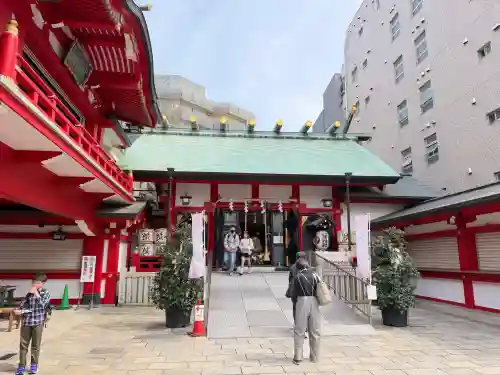 鷲神社の{uncategorized: "未分類", other: "その他", undefined: "問題あり", building: "その他建物", grave: "お墓", sacred_gate: "鳥居", guardian: "狛犬", statue: "像", buddha: "仏像", history: "歴史", nature: "自然", garden: "庭園", animal: "動物", pagoda: "塔", temizu: "手水舎", mountain_gate: "山門・神門", sanctuary: "本殿・本堂", subordinate: "末社・摂社", art: "芸術", scenery: "景色", jizo: "地蔵", ema: "絵馬", goshuin: "御朱印", omikuji: "おみくじ", items: "授与品その他", amulet: "お守り", goshuincho: "御朱印帳", eats: "食事", festival: "お祭り", votive_dance: "神楽", shichigosan: "七五三参", wedding: "結婚式", experience: "体験その他", initially: "初詣", around: "周辺", anti_infection: "感染症対策"}