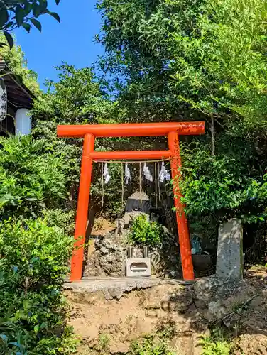 横浜御嶽神社の末社・摂社