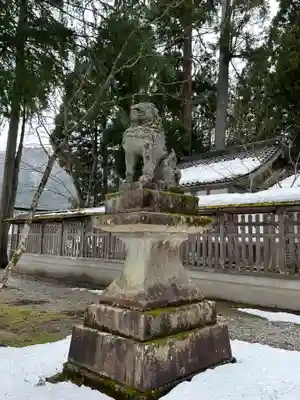 雄山神社中宮祈願殿(富山県)