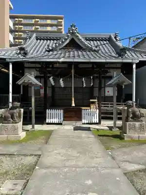 天神社の{uncategorized: "未分類", other: "その他", undefined: "問題あり", building: "その他建物", grave: "お墓", sacred_gate: "鳥居", guardian: "狛犬", statue: "像", buddha: "仏像", history: "歴史", nature: "自然", garden: "庭園", animal: "動物", pagoda: "塔", temizu: "手水舎", mountain_gate: "山門・神門", sanctuary: "本殿・本堂", subordinate: "末社・摂社", art: "芸術", scenery: "景色", jizo: "地蔵", ema: "絵馬", goshuin: "御朱印", omikuji: "おみくじ", items: "授与品その他", amulet: "お守り", goshuincho: "御朱印帳", eats: "食事", festival: "お祭り", votive_dance: "神楽", shichigosan: "七五三参", wedding: "結婚式", experience: "体験その他", initially: "初詣", around: "周辺", anti_infection: "感染症対策"}