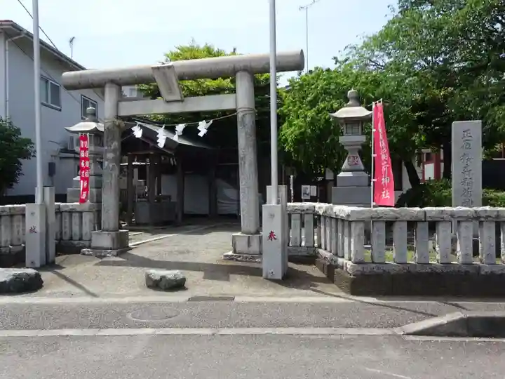 桜森稲荷神社の鳥居