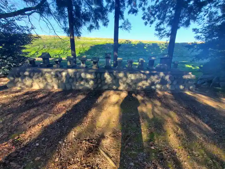 御厨神社(福富町)の末社・摂社