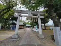 新曽氷川神社の鳥居