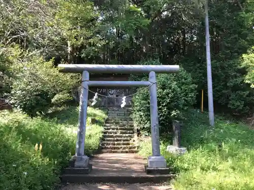 八幡神社の鳥居