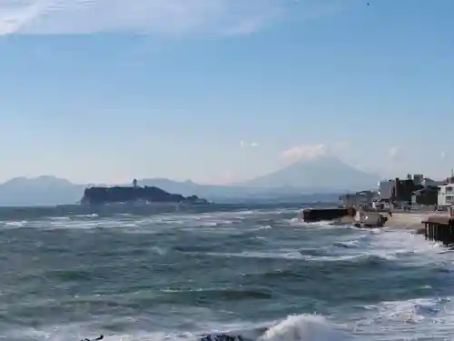 鶴岡八幡宮の周辺